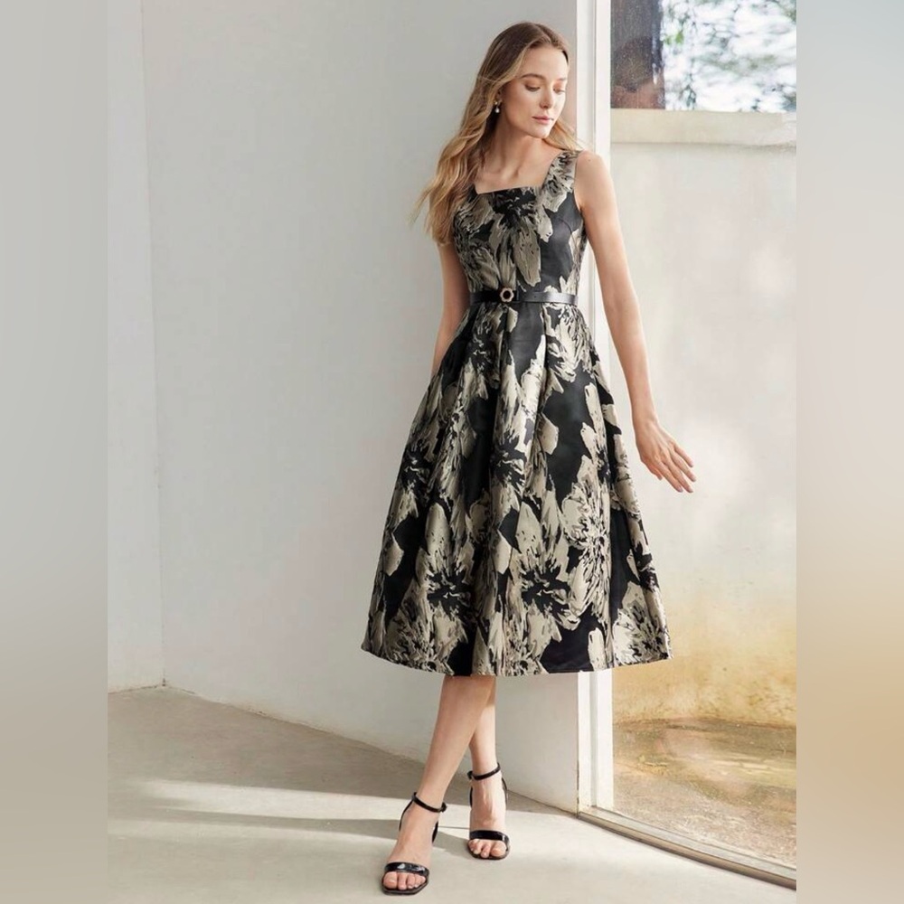 MOTF Black and Cream Floral Midi Dress